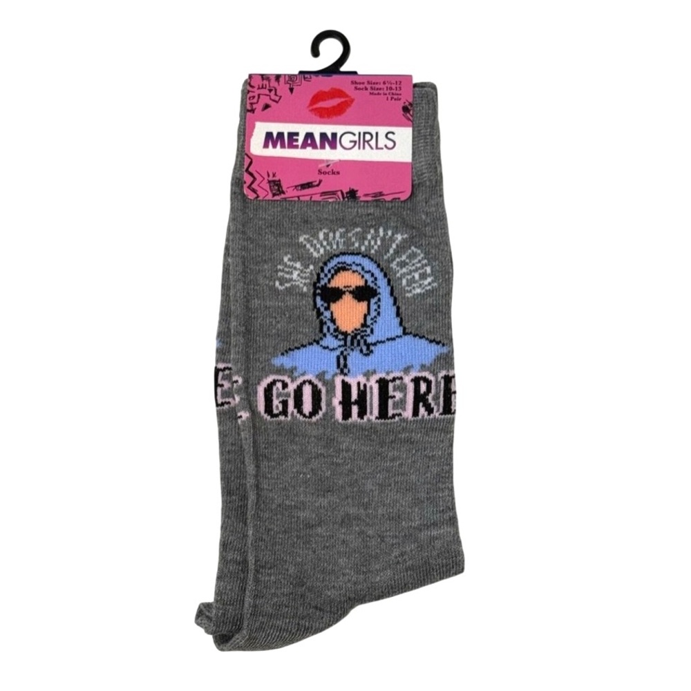 ‘She Doesn’t Even Go Here' Socks
